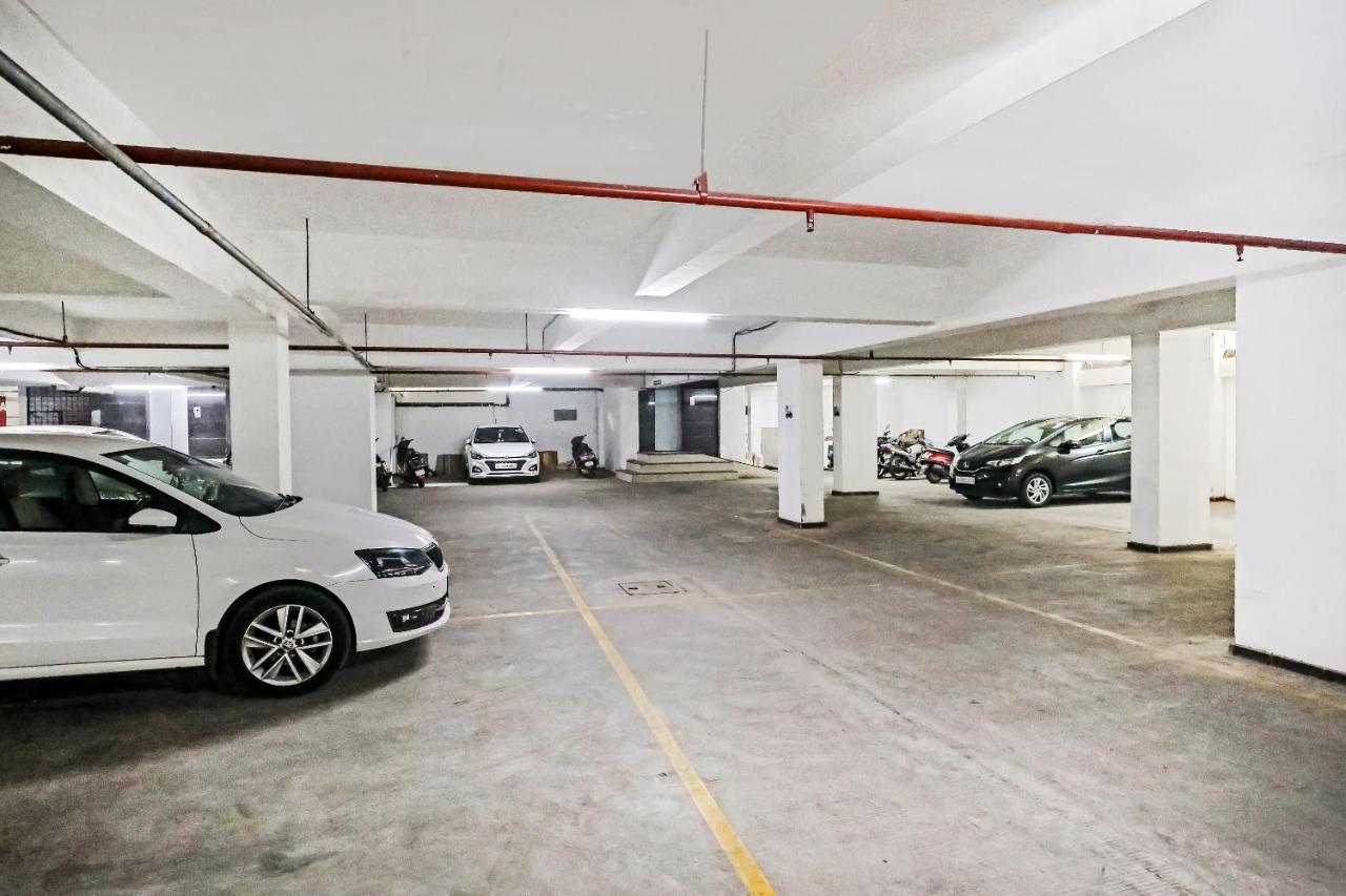 Bhatha Hotel Gokul Solitaire, Surat מראה חיצוני תמונה